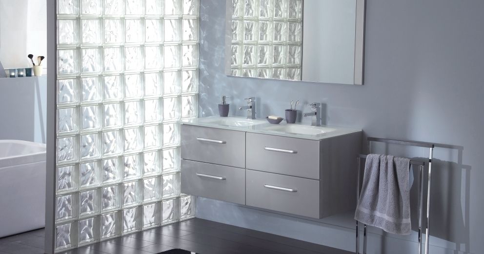 salle-de-bain-douche-italienne-carreau-de-verre-paroi