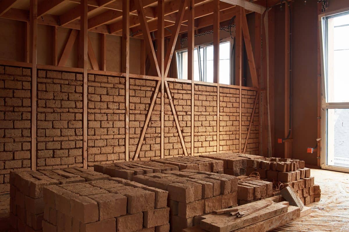 construction-en-terre-crue-batiment